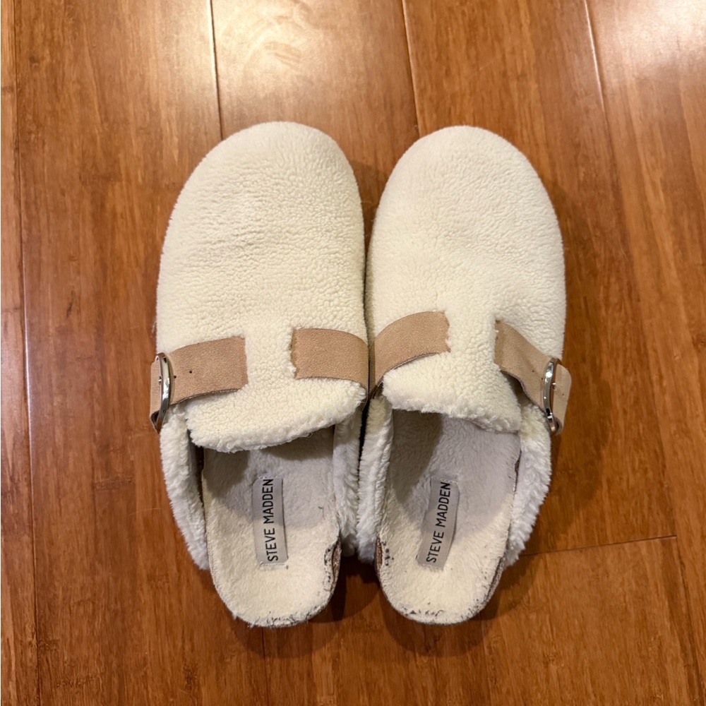 Steve Madden Clog